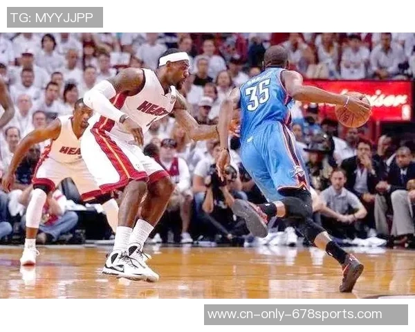 2012年NBA总决赛首战热火与雷霆的激烈对决回顾与分析